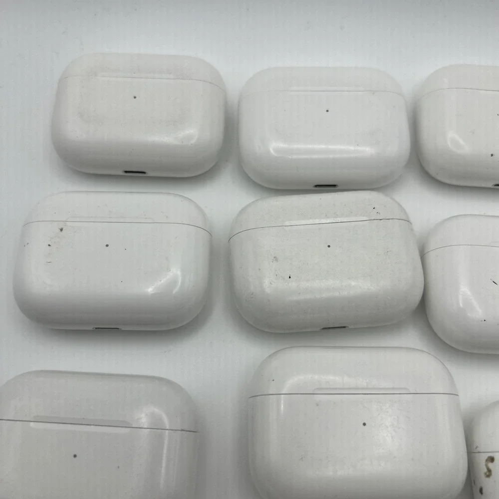 Lot Of 13 Apple Airpods Pro 1st Gen Wireless Charging‎ Cases A2190 Case Only